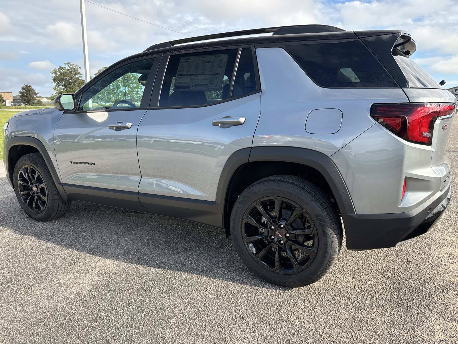 New 2027 GMC Terrain Elevation w/ Elevation Premium Package FWD image 5