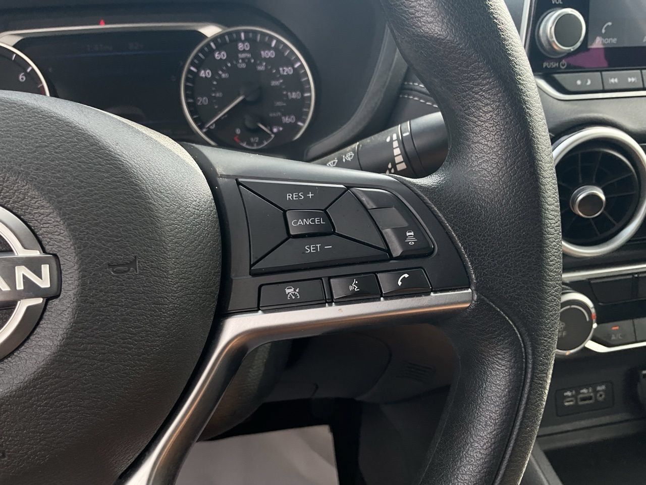 Used 2025 Nissan Sentra SV FWD image 33
