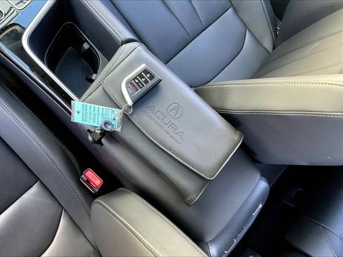 Used 2025 Acura ADX AWD image 33