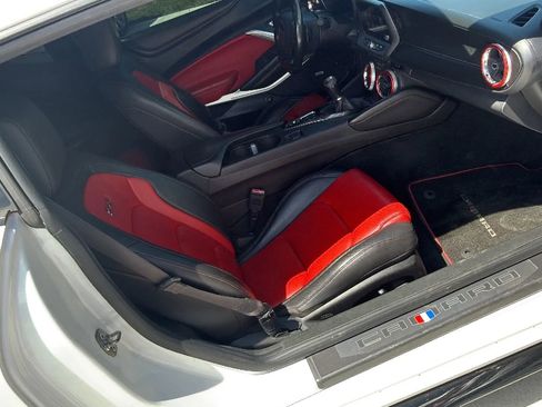 Used 2017 Chevrolet Camaro SS RWD image 25