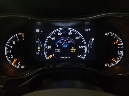 Used 2019 Jeep Grand Cherokee Laredo AWD/4WD image 23