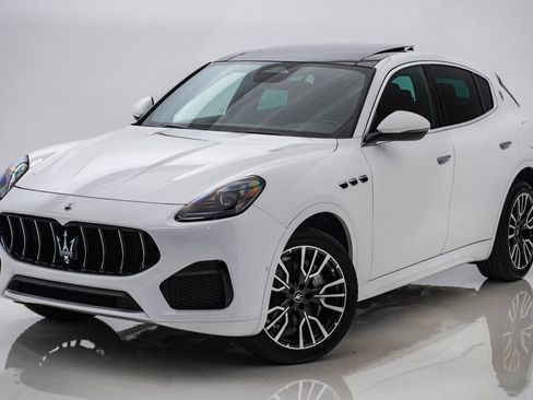 Used 2025 Maserati Grecale GT AWD/4WD image 3