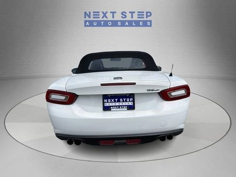 Used 2017 FIAT 124 Spider Classica RWD image 7
