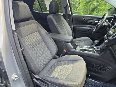 Used 2018 Chevrolet Equinox LT FWD image 25