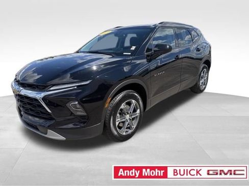 Used 2024 Chevrolet Blazer LT w/ Convenience Package FWD image 5