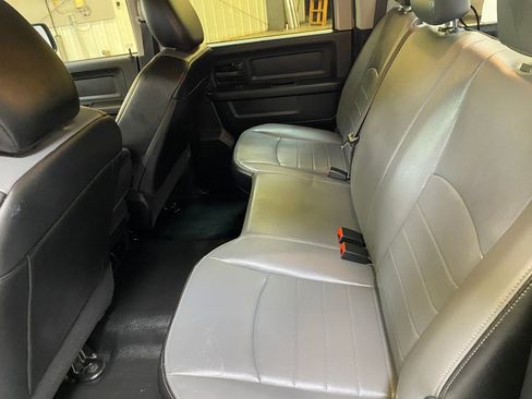 Used 2024 RAM 1500 Tradesman w/ Chrome Appearance Group AWD/4WD image 23