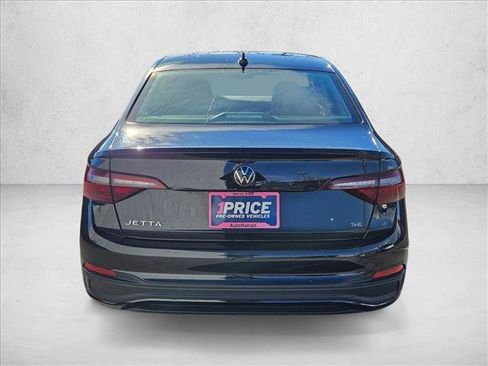 Used 2024 Volkswagen Jetta SE image 6