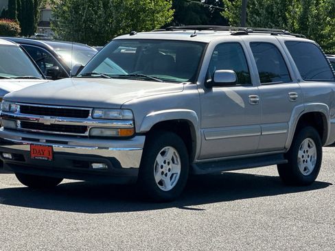 Used 2005 Chevrolet Tahoe LT w/ LT Preferred Equipment Group AWD/4WD image 9