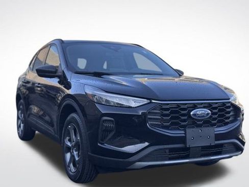 Used 2025 Ford Escape ST-Line image 4