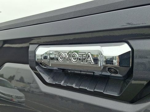 New 2026 Toyota Tundra Limited AWD/4WD image 21