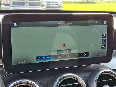Used 2020 Mercedes-Benz GLC 300 4MATIC image 3