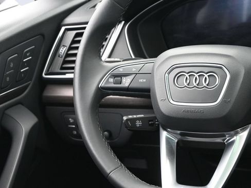 Used 2023 Audi Q5 2.0T Premium Plus AWD/4WD image 17