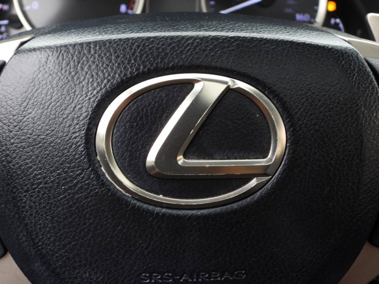 Used 2015 Lexus IS 250 RWD image 69
