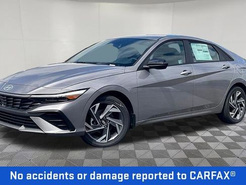 New 2025 Hyundai Elantra SEL FWD image 2