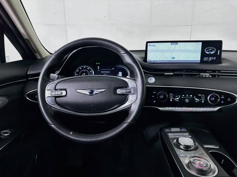 Used 2025 Genesis GV70 2.5T AWD/4WD image 17