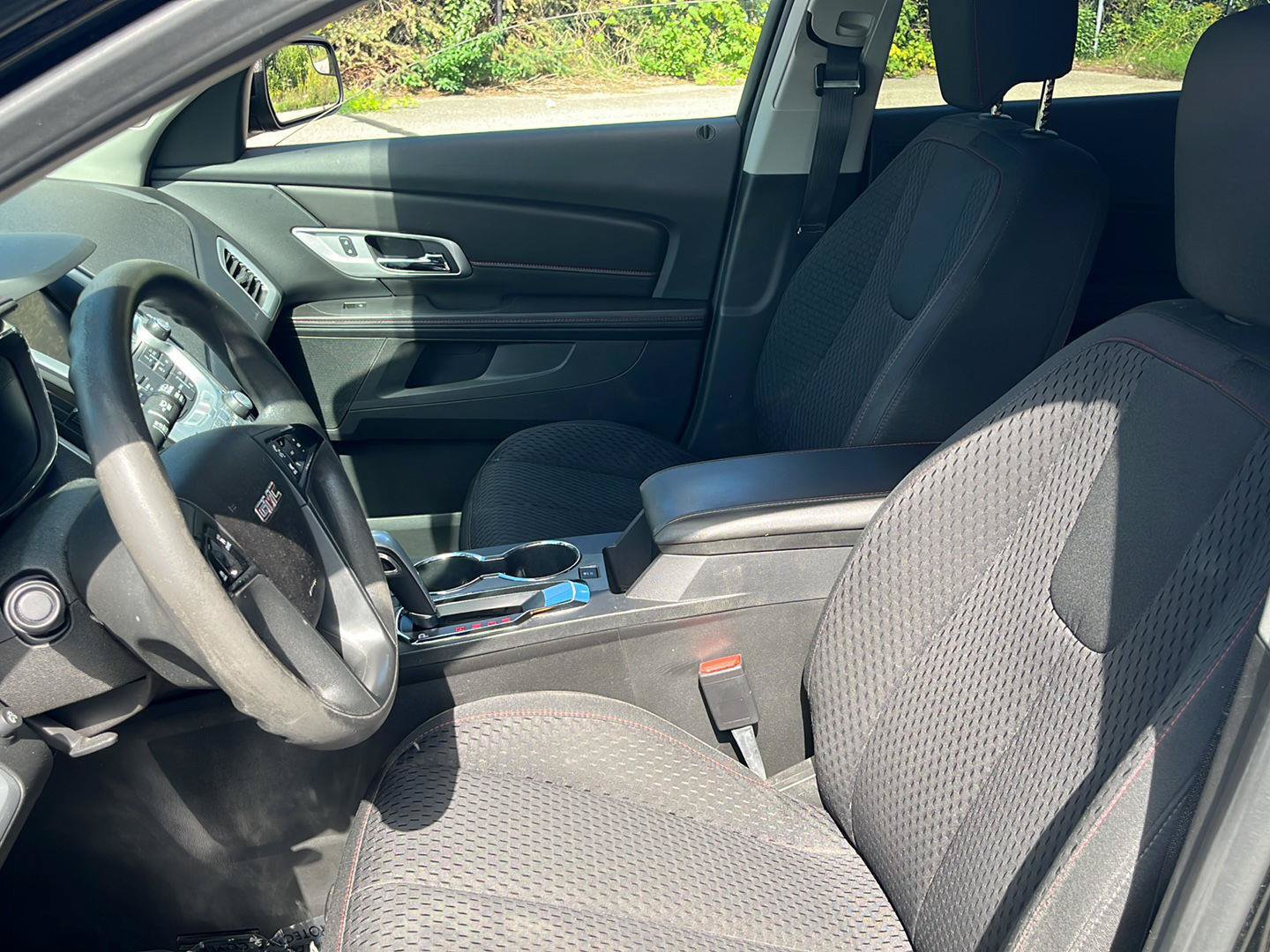 Used 2014 GMC Terrain SLE FWD image 2