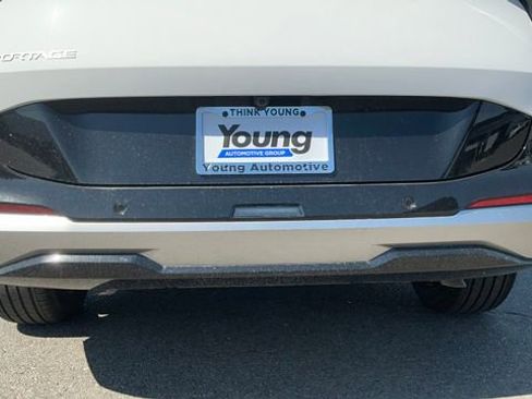 New 2026 Kia Sportage SX image 8