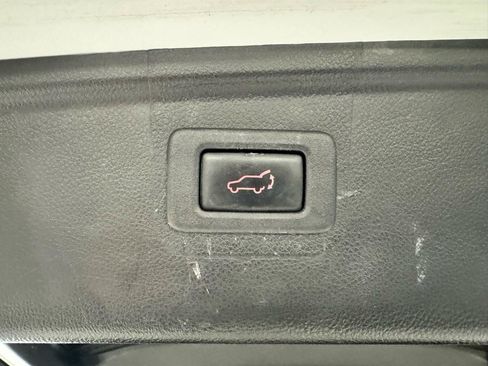 Used 2019 Subaru Outback 2.5i Premium AWD/4WD image 21
