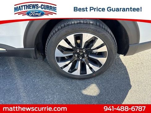 New 2026 Ford Explorer Platinum w/ LUX Leather Package image 15