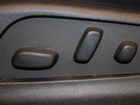 Used 2023 Cadillac XT4 Premium Luxury image 21