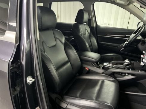 Used 2025 Kia Telluride S AWD/4WD image 28