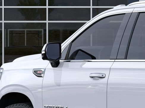New 2026 GMC Yukon XL Denali image 13
