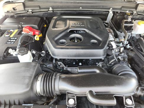 Used 2023 Jeep Wrangler Unlimited w/ Cold Weather Group AWD/4WD image 33