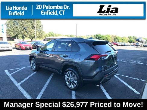 Used 2019 Toyota RAV4 Limited image 10