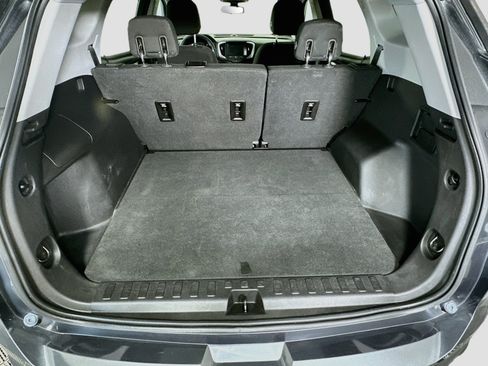 Used 2019 GMC Terrain SLE FWD image 28