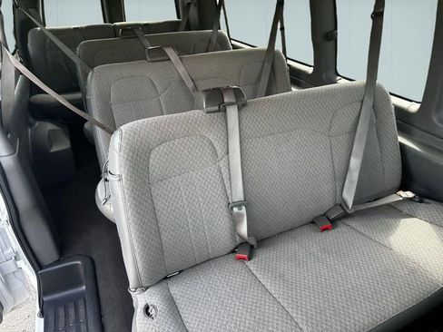 Used 2025 Chevrolet Express 3500 LT w/ LT Preferred Equipment Group RWD image 24
