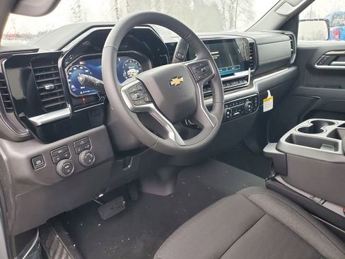 New 2026 Chevrolet Silverado 1500 LT image 9