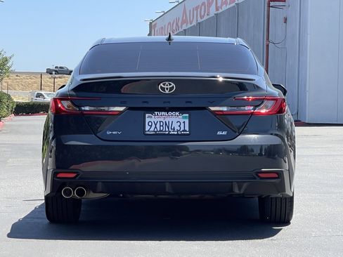 Used 2026 Toyota Camry SE w/ Convenience Package FWD image 7