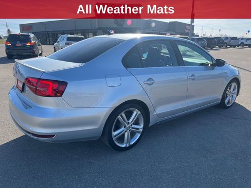 Used 2015 Volkswagen Jetta GLI SE image 5