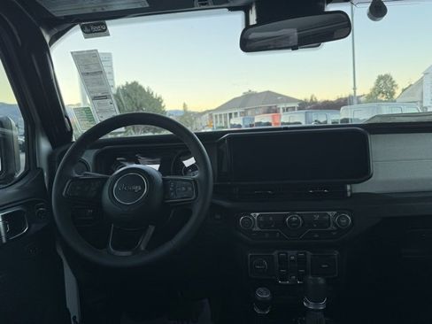 New 2025 Jeep Gladiator Sport image 27