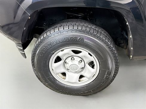 Certified 2020 Toyota Tacoma SR image 34