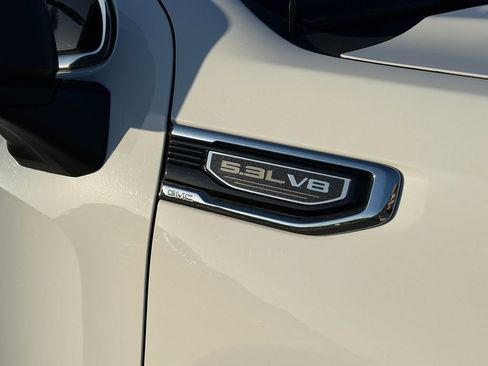 Used 2023 GMC Sierra 1500 SLE AWD/4WD image 15