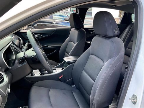 Used 2024 Chevrolet Malibu LT image 7