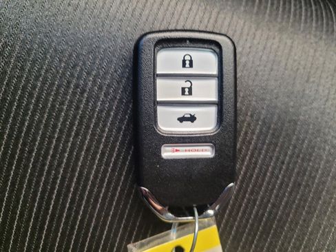 Used 2019 Honda Accord Sport image 32