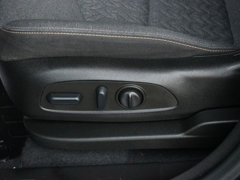 Used 2022 Chevrolet Equinox LT AWD/4WD image 13