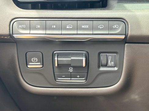 Used 2023 Cadillac Escalade Sport w/ Touring Package AWD/4WD image 22