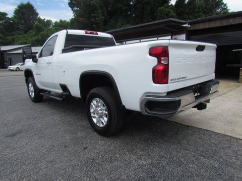 Used 2022 Chevrolet Silverado 3500 LT w/ Convenience Package AWD/4WD image 2