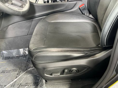 Used 2022 Jeep Grand Cherokee Altitude image 18