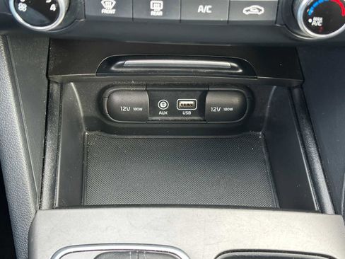 Used 2020 Kia Optima LX image 29