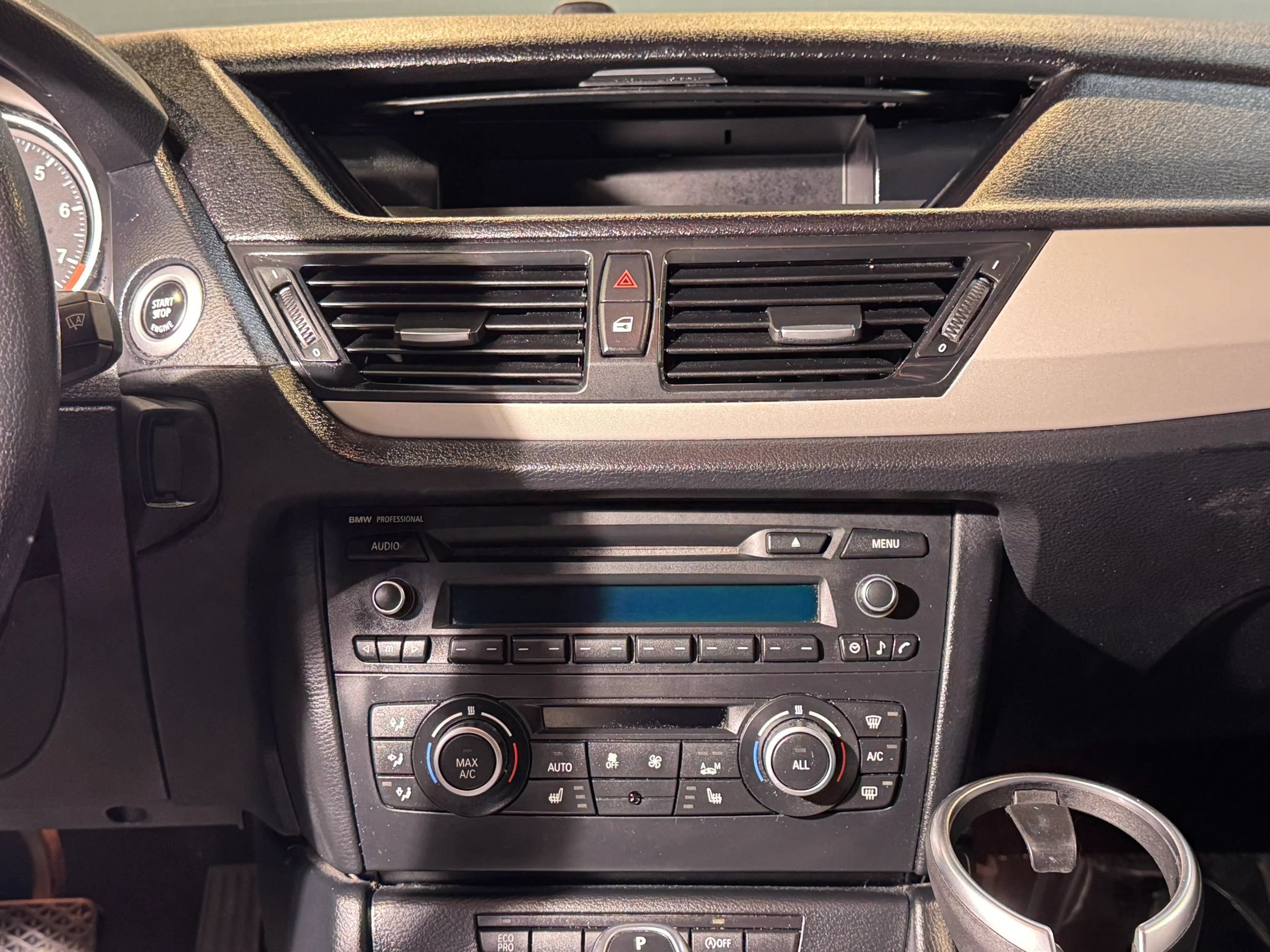 Used 2015 BMW X1 sDrive28i RWD image 15