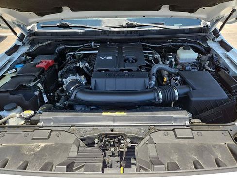 Certified 2023 Nissan Frontier SV w/ Technology Package AWD/4WD image 12