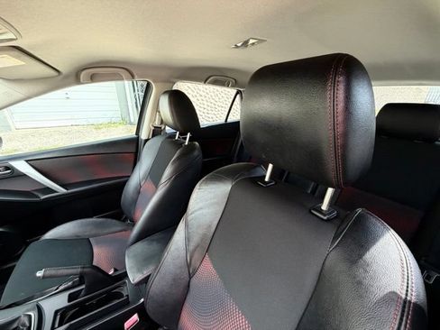 Used 2013 MAZDA MAZDA3 Touring FWD image 14