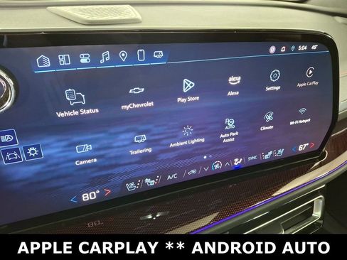 Used 2025 Chevrolet Traverse RS image 17
