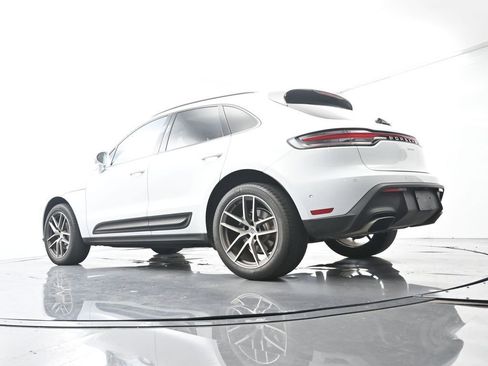 Certified 2023 Porsche Macan AWD/4WD image 43