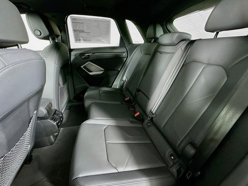 Used 2025 Audi Q3 2.0T Premium w/ Convenience Package image 9