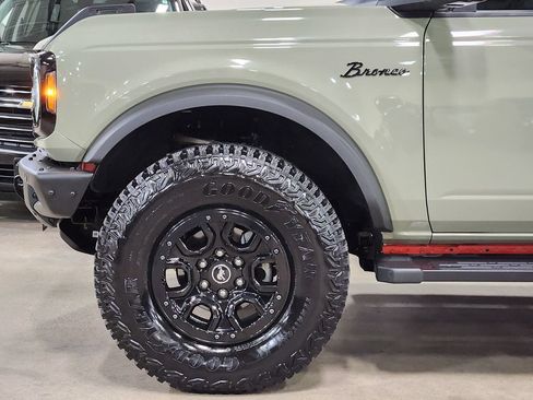 Used 2022 Ford Bronco Wildtrak AWD/4WD image 5